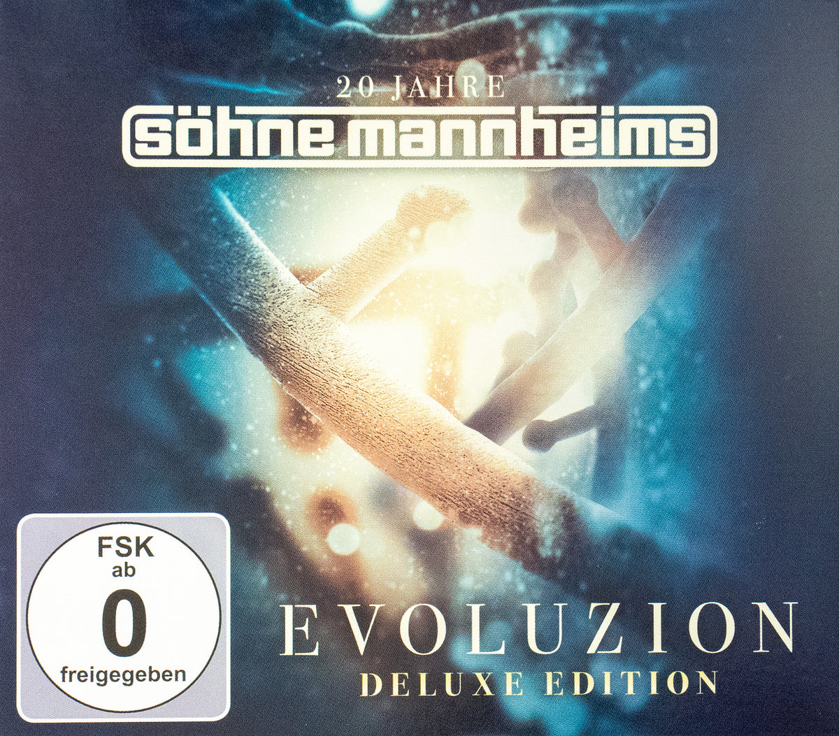 CD // EVOLUTION - DELUXE EDITION